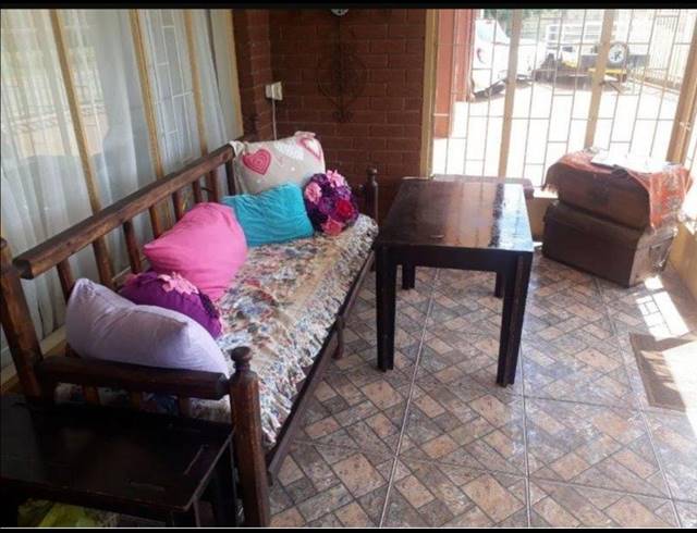 4 BEDROOM HOUSE FOR SALE IN WELVERDIEND